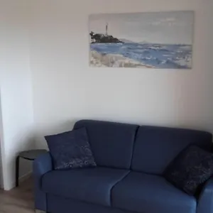 https://anglet-biarritz-studio-vue-mer-terrasse-garage.biarritzhotels.info
